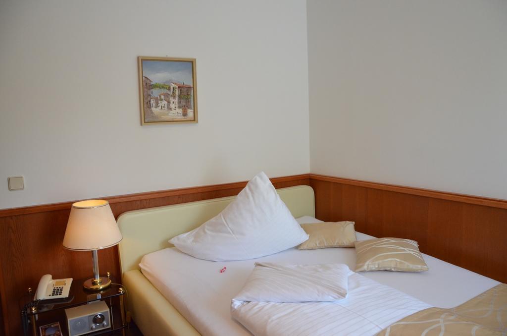Seehotel Paulitsch Velden am Woerthersee Exterior photo